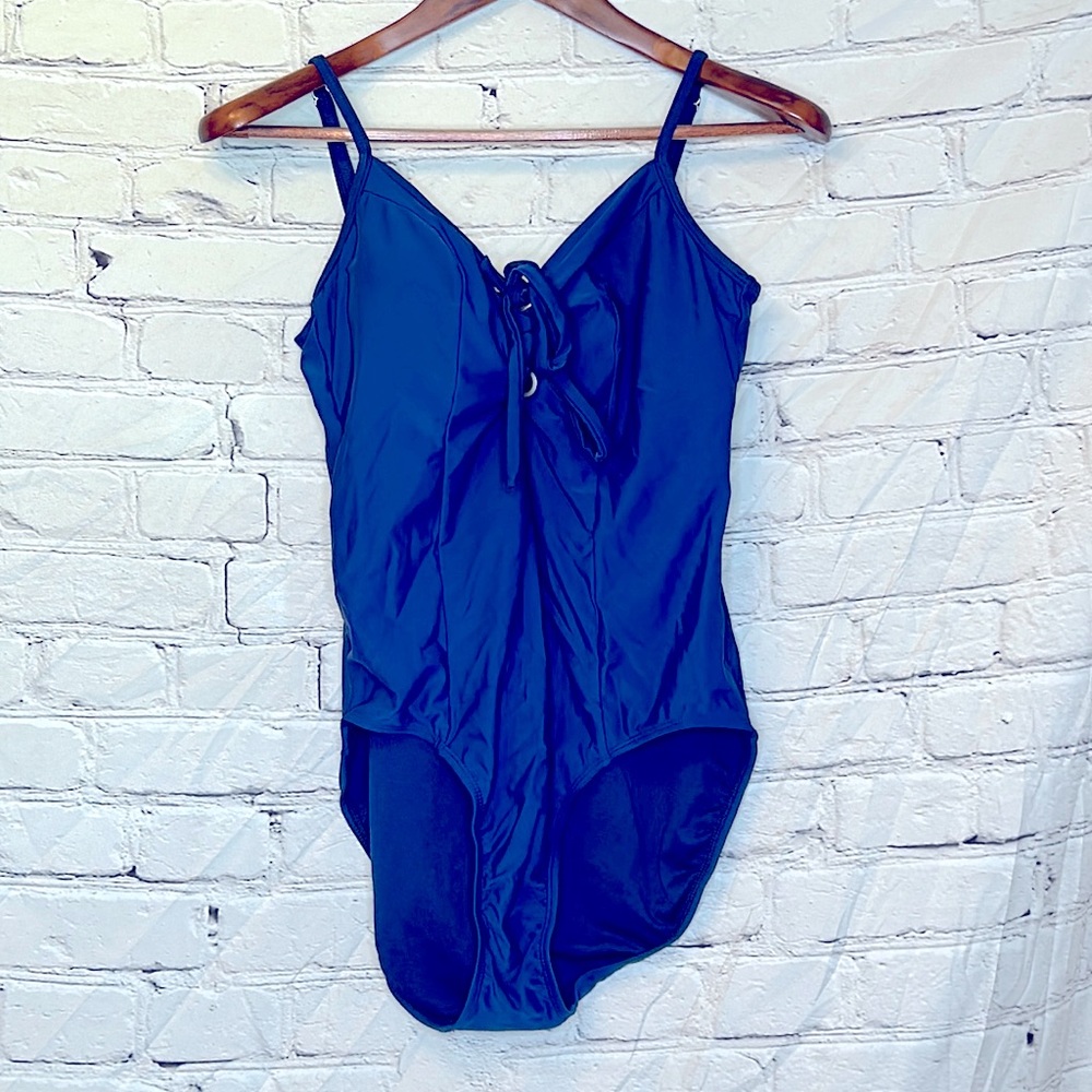 Time And Tru Navy Blue One-Piece Swimsuit Excellent Condition Size XL Size 16-18